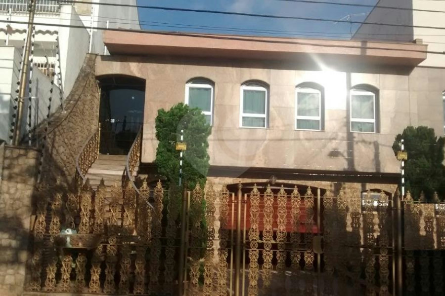 Casa à venda com 4 quartos, sendo 2 suítes,  em Vila Guilherme, São Paulo, SP