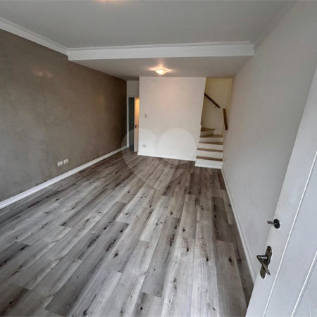 Casa de Vila à venda com 3 quartos, sendo 1 suíte, em Vila Cordeiro, São Paulo, SP