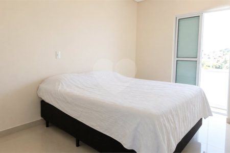 Sobrado à venda com 3 quartos em Nova Petrópolis, São Bernardo do Campo, SP