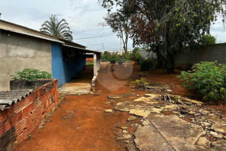 Casa à venda com 3 quartos, sendo 2 suítes, em Vila Mazzei, Itapetininga, SP