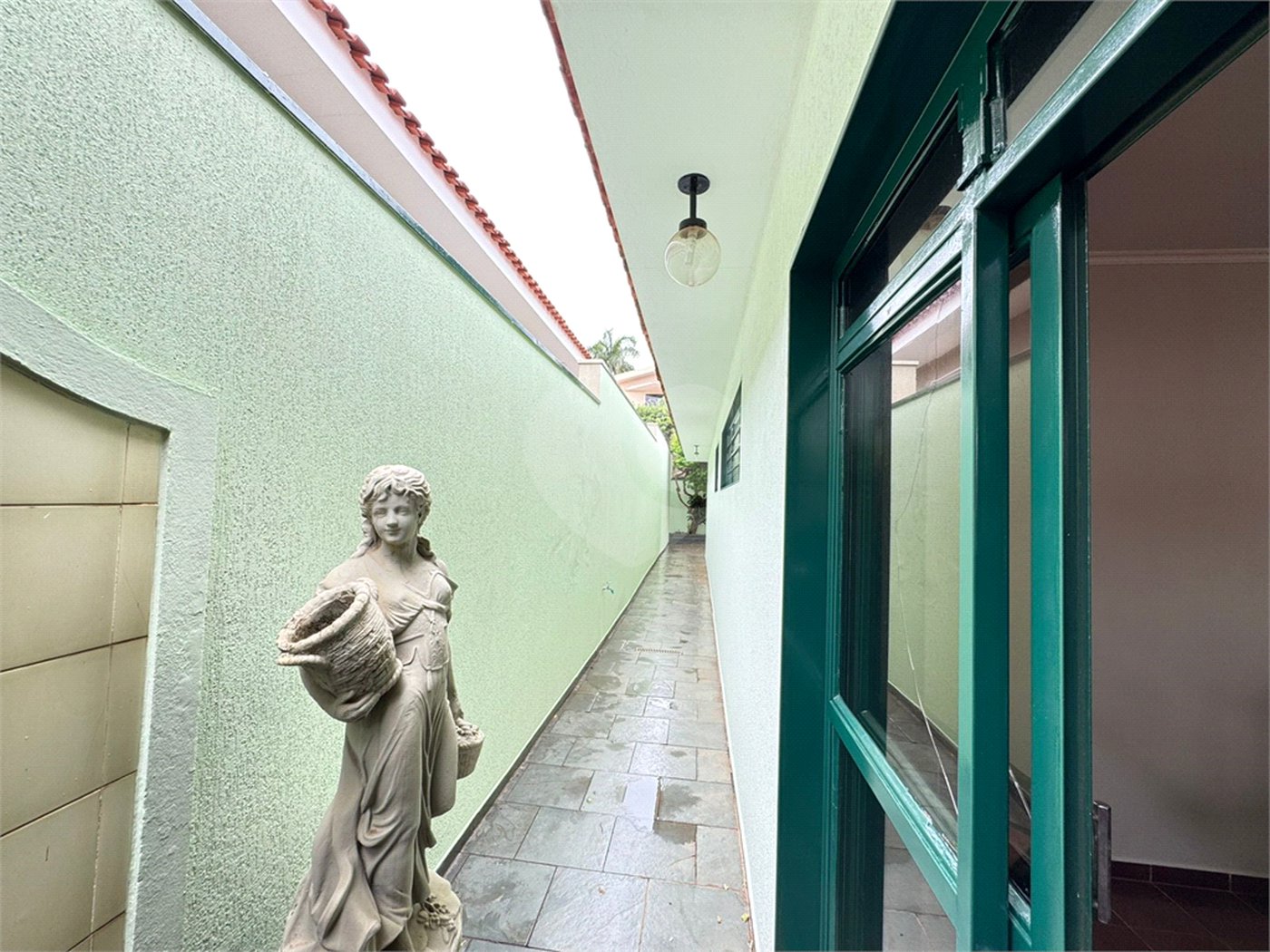 Casa à venda com 4 quartos, sendo 2 suítes, em Ribeirânia, Ribeirão Preto, SP