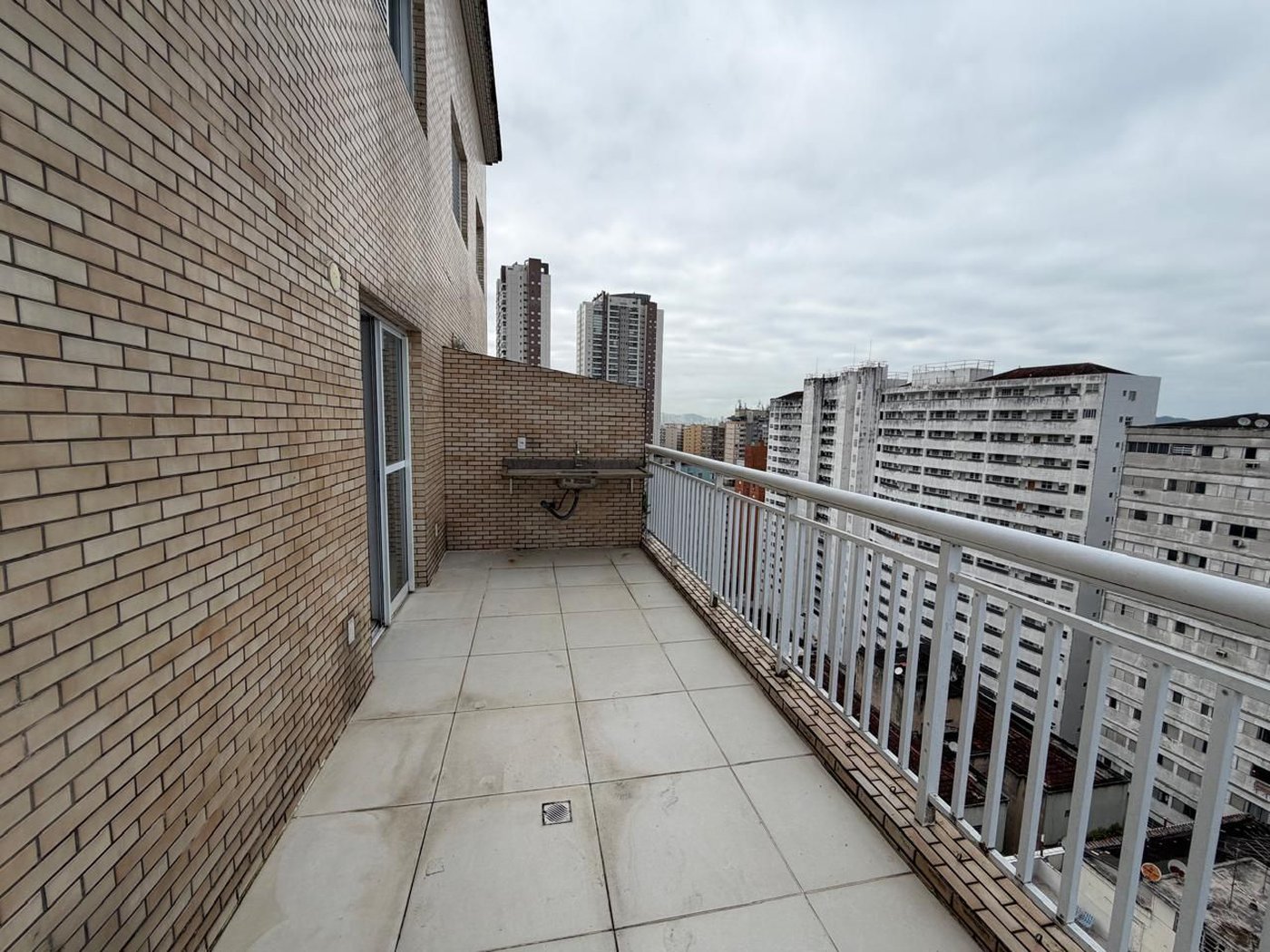 Cobertura com 2 dormitórios à venda, 98 m² por R$ 900.000,00 - José Menino - Santos/SP