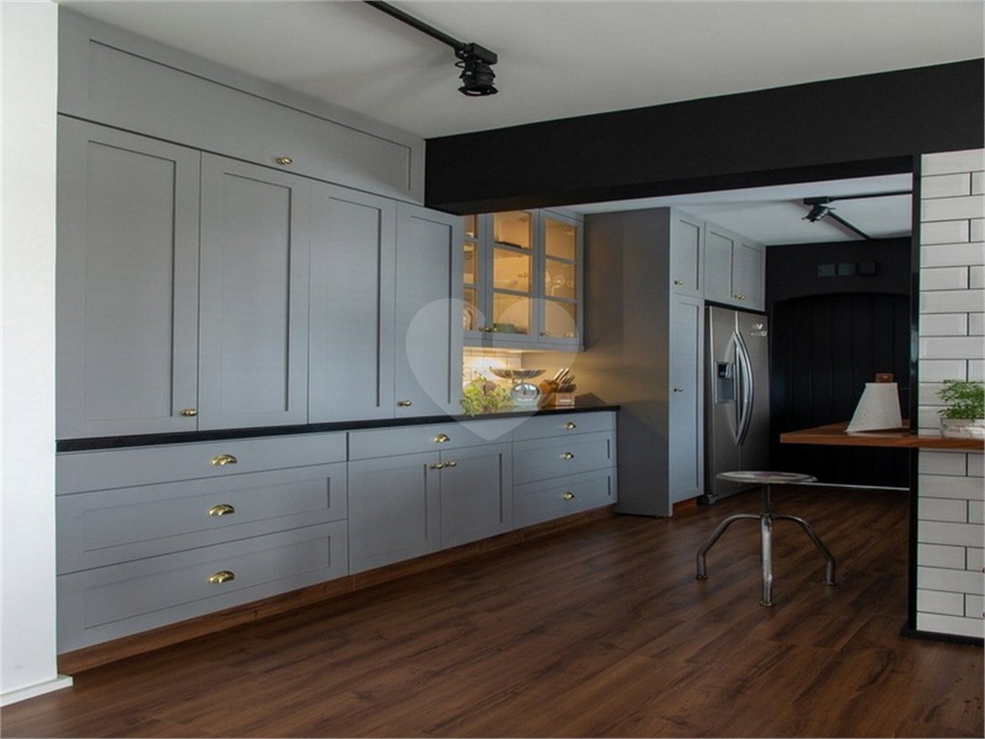Apartamento à venda com 3 quartos, sendo 2 suítes,  em Campo Belo, São Paulo, SP