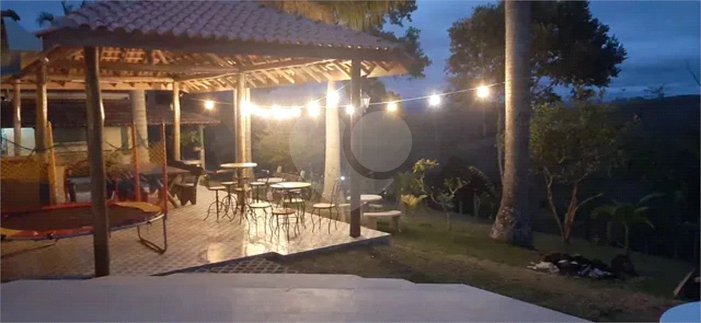 Chácara à venda com 3 suítes em Vila São Geraldo, São José dos Campos, SP