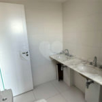 Apartamento à venda com 2 suítes em Campo Belo, São Paulo, SP