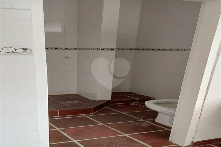 Sobrado à venda com 3 quartos, sendo 2 suítes, em Vila Paulicéia, São Paulo, SP