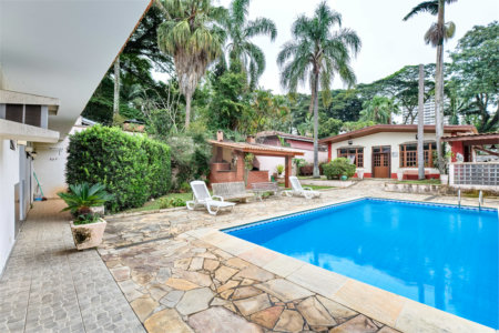 Casa à venda com 3 quartos, sendo 2 suítes, em Alto da Boa Vista, São Paulo, SP