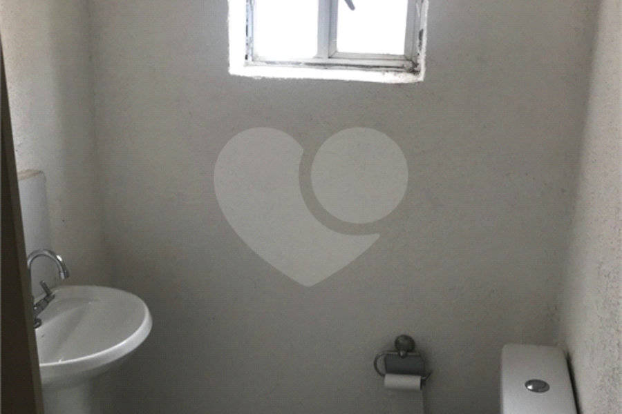 Sobrado à venda com 2 quartos em Vila Dom Pedro Ii, São Paulo, SP