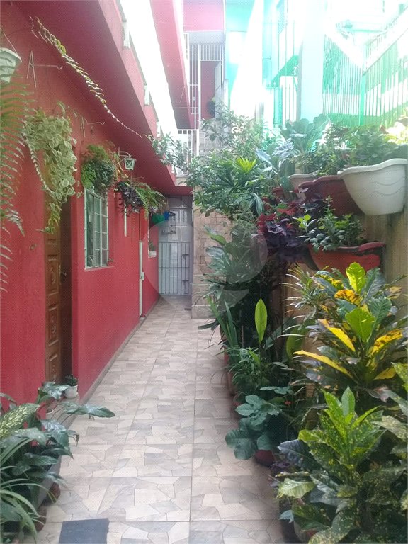 Sobrado à venda com 3 quartos no Brasilândia, São Paulo, SP