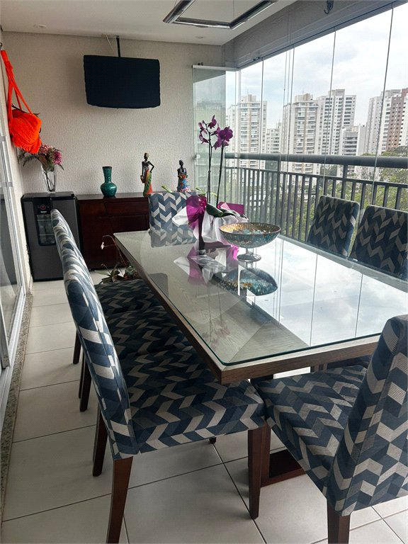 Apartamento à venda com 2 suítes em Parque Reboucas, São Paulo, SP