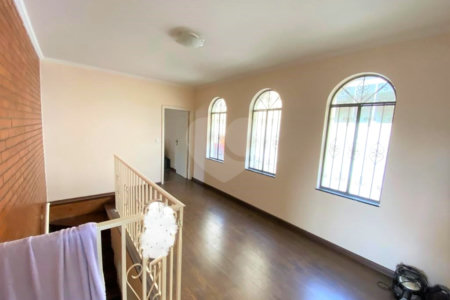 Sobrado à venda com 4 quartos, sendo 2 suítes, em Vila Aurora (zona Norte), São Paulo, SP