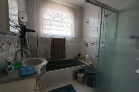 Sobrado à venda com 3 quartos, sendo 1 suíte, em Jaguaré, São Paulo, SP