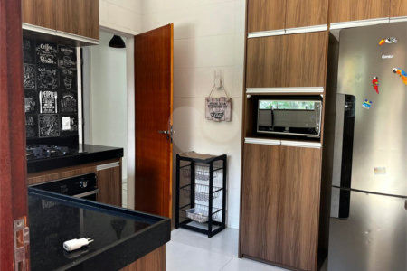 Casa à venda com 4 quartos, sendo 2 suítes, em Peró, Cabo Frio, RJ