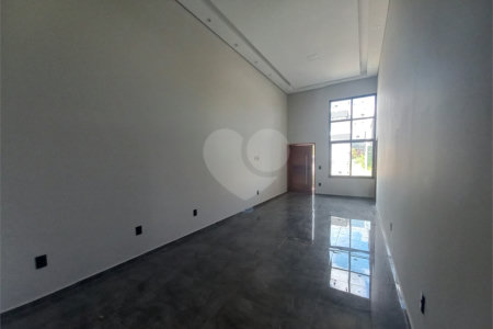 Casa à venda com 3 quartos, sendo 1 suíte, no condomínio Horto Florestal Villagio, Sorocaba - SP