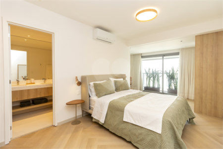 Apartamento à venda com 3 quartos, sendo 2 suítes, em Cerqueira César, São Paulo, SP