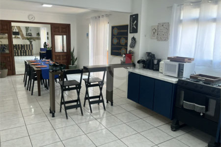 Cobertura de 300 m² com vista panorâmica para o mar
