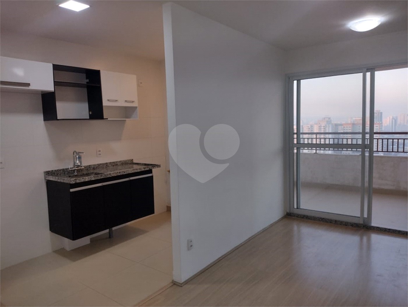 Apartamento para venda e locação no Bresser