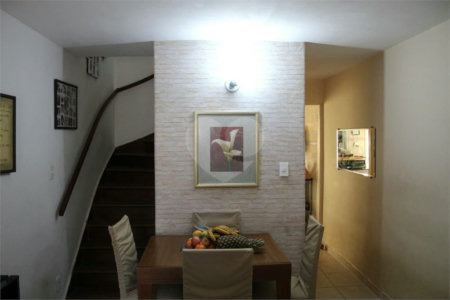 Casa com 122m² , 2 dormitórios , 1 vaga , à venda na Vila Clementino.