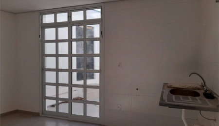 Sobrado à venda com 2 suítes em Vila Universitária, São Paulo, SP