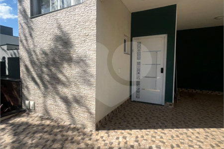 Casa à venda ou para alugar com 2 quartos, sendo 4 suítes, no condomínio Residencial Jardim Bréscia, Indaiatuba - SP