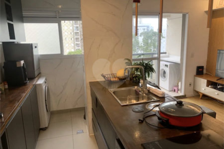 Apartamento à venda com 1 quarto em Parque Reboucas, São Paulo, SP
