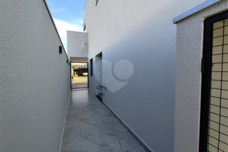 Casa à venda com 4 quartos, sendo 3 suítes,  no condomínio Residencial Golden Ville, Itapetininga - SP