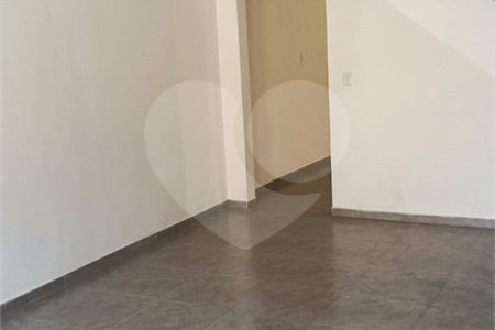 Sobrado à venda com 2 quartos em Vila Mazzei, São Paulo, SP