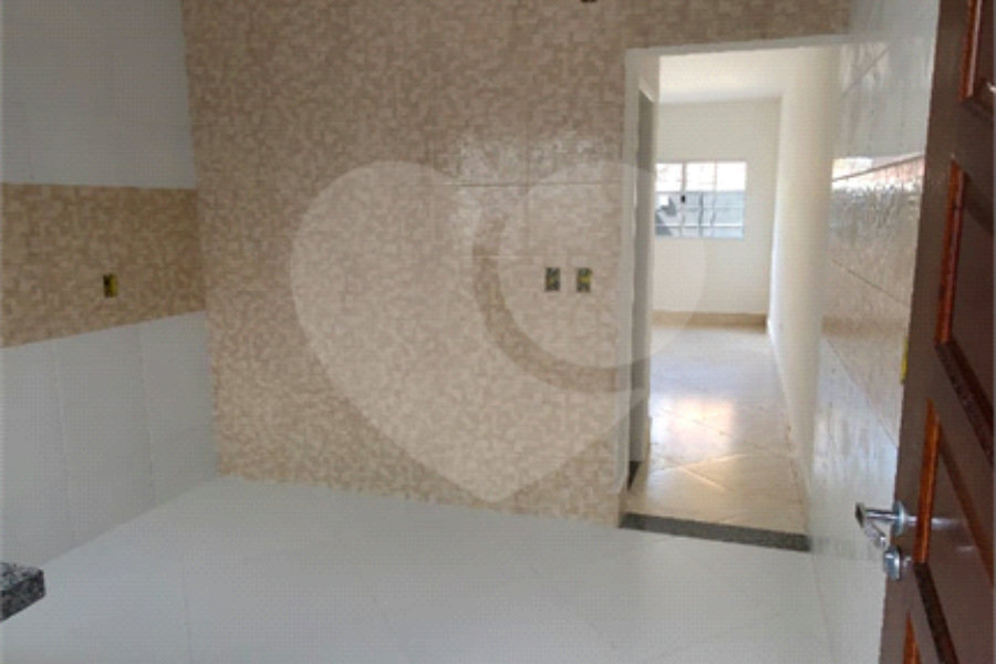 Sobrado à venda com 2 quartos em Guaianazes, São Paulo, SP