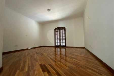 Casa à venda com 4 quartos, sendo 2 suítes,  em Jardim Pagliato, Sorocaba, SP