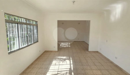 Sobrado à venda com 5 quartos, sendo 1 suíte,  em Interlagos, São Paulo, SP