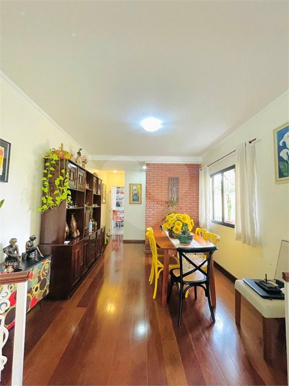Villagio à venda com 4 quartos, sendo 2 suítes, em Saúde, São Paulo, SP