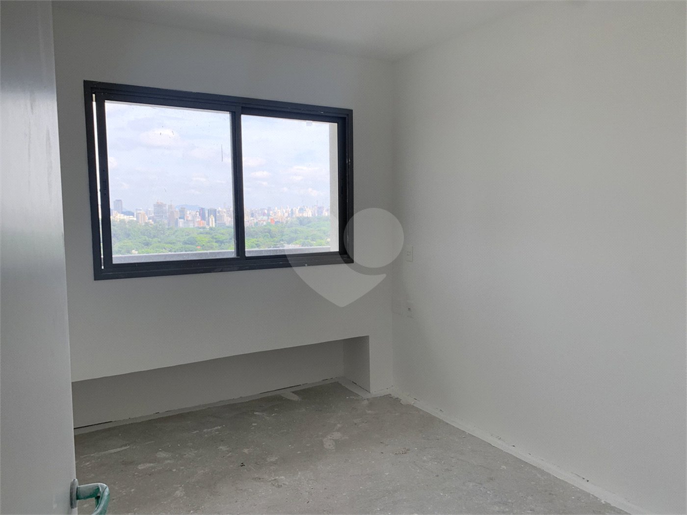 Apartamento à venda com 1 quarto em Indianópolis, São Paulo, SP