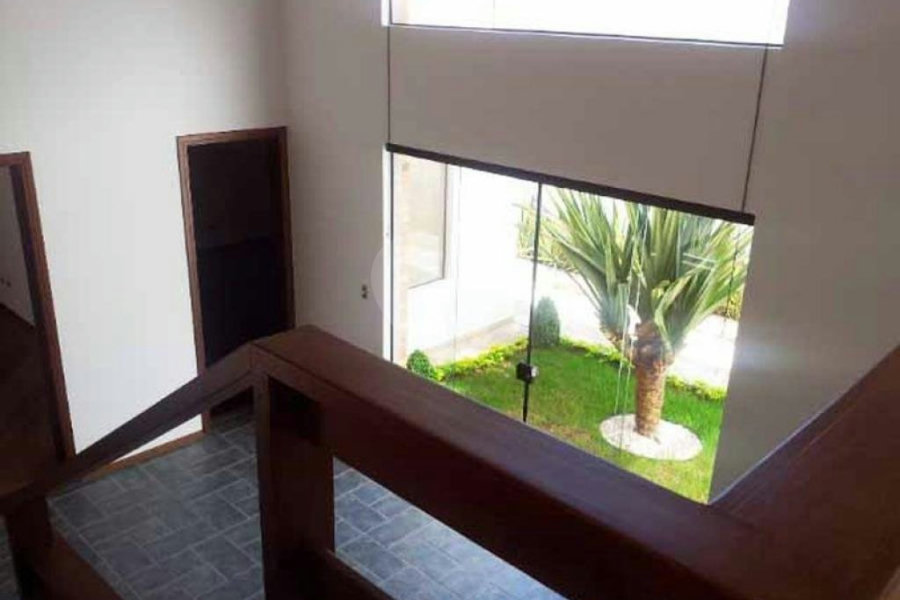 Sobrado à venda com 4 quartos, sendo 2 suítes, em Jardim Floresta, São Paulo, SP