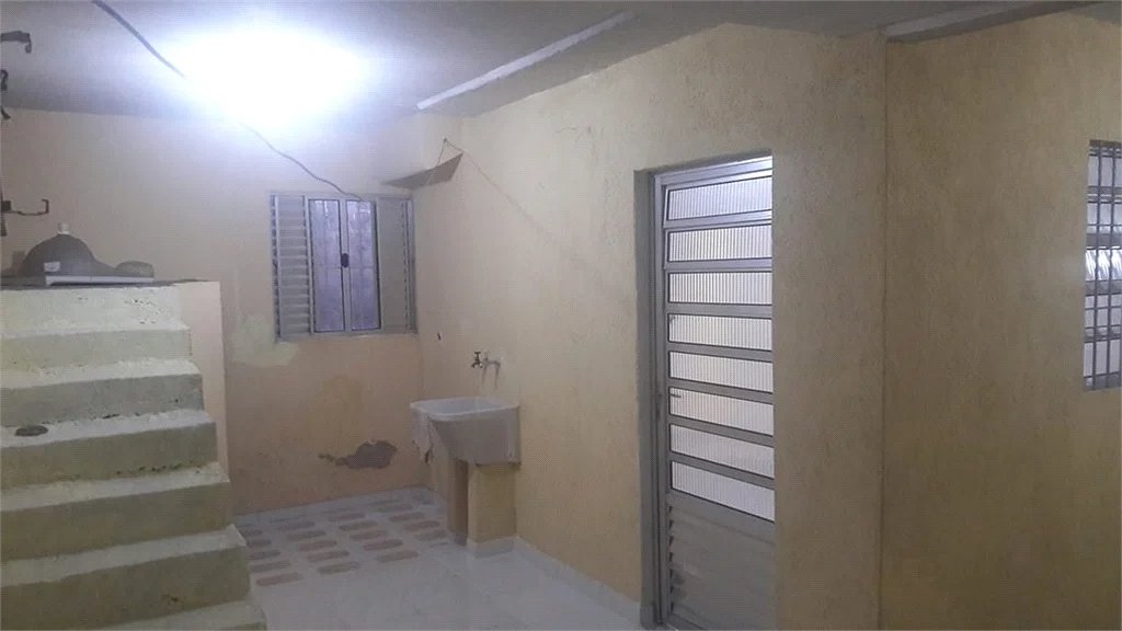 Sobrado à venda com 3 quartos em Jardim Macedônia, São Paulo, SP