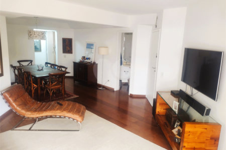 Apartamento à venda com 3 quartos, sendo 1 suíte, em Real Parque, São Paulo, SP