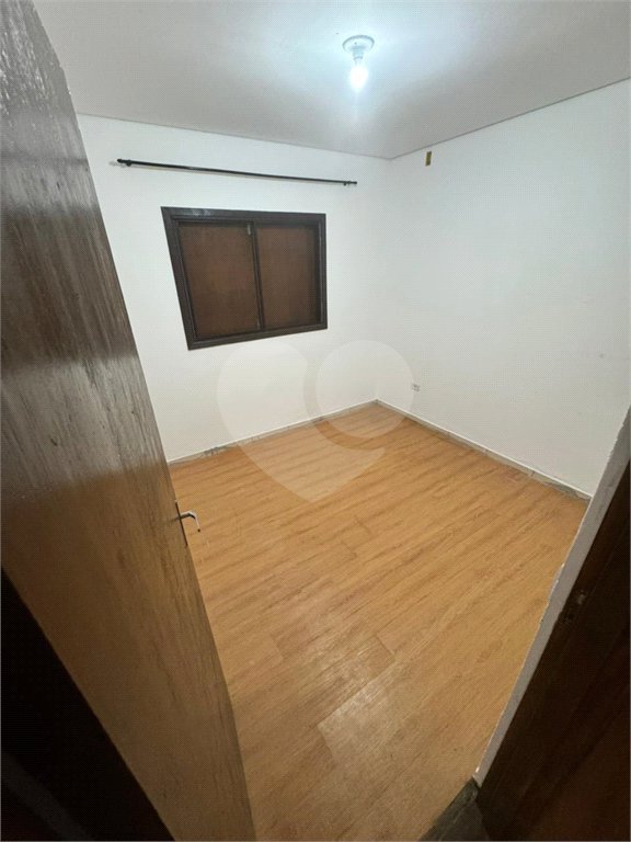 Casa para alugar com 2 quartos, sendo 1 suíte, em Jardim Rene, São Roque, SP