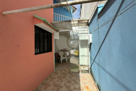 Casa à venda com 3 quartos, sendo 1 suíte,  em Vila Rosália, Guarulhos, SP