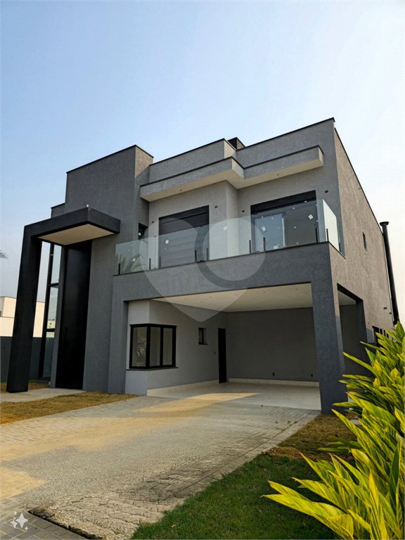 Casa à venda com 4 quartos, sendo 3 suítes, no condomínio Alphaville Nova Esplanada 4, Votorantim - SP