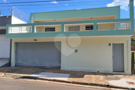 Casa à venda com 3 quartos, sendo 1 suíte, em Vila Boa Vista 1, São Carlos, SP