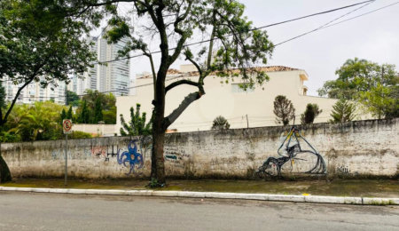 Terreno à venda em Campo Belo, São Paulo, SP