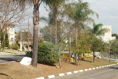 Casa à venda com 3 suítes no condomínio Recanto dos Paturis, Vinhedo - SP