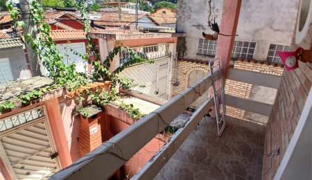 Sobrado à venda com 8 quartos, sendo 2 suítes,  em Tremembé, São Paulo, SP