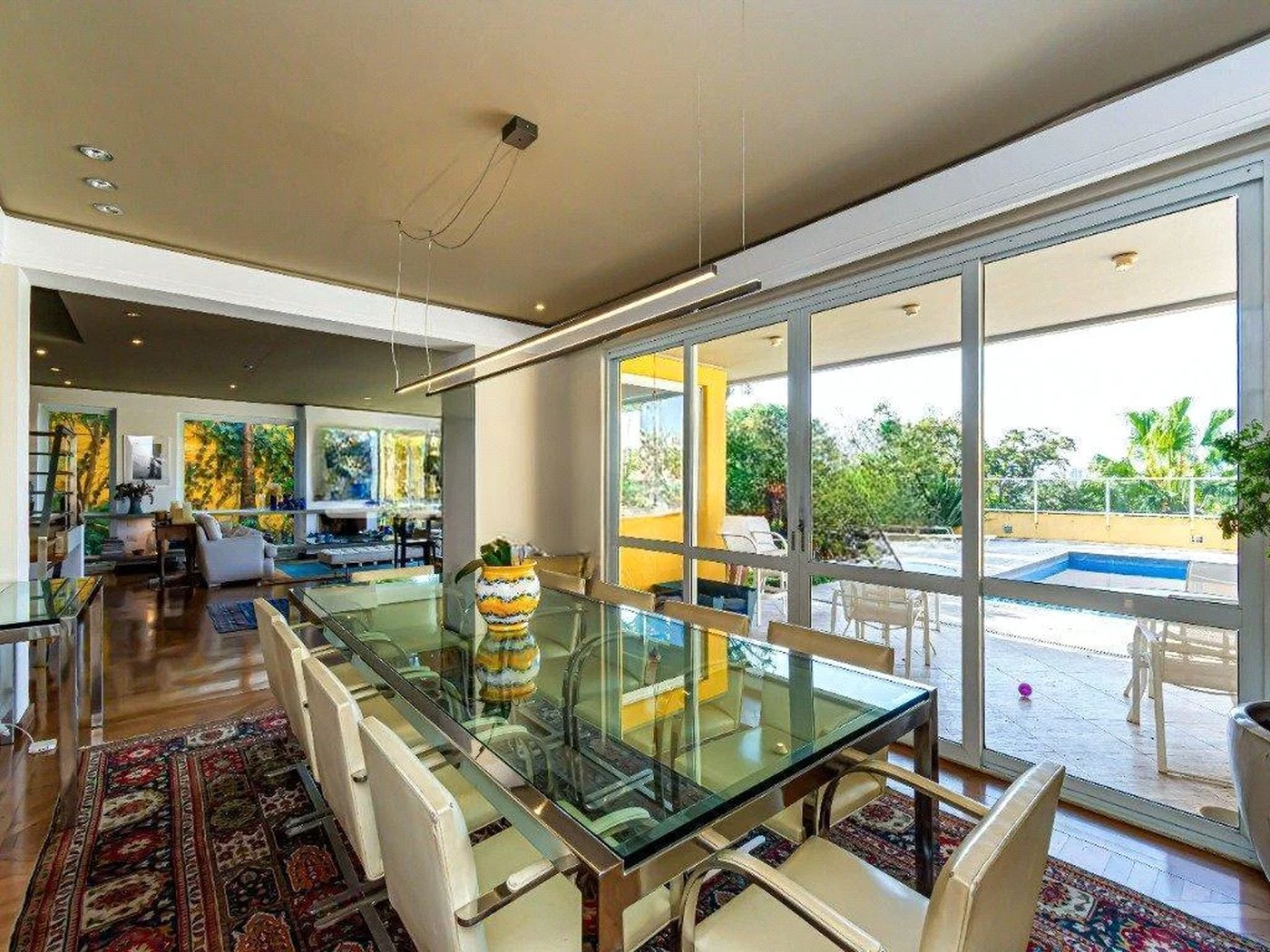 Casa à venda com 4 suítes em Jardim Guedala, São Paulo, SP