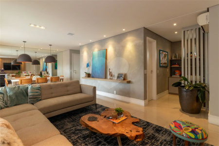 Apartamento à venda com 3 quartos, sendo 1 suíte, em Campo Belo, São Paulo, SP