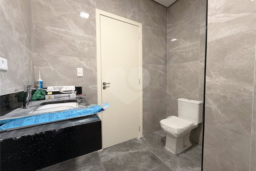Sobrado à venda com 3 quartos, sendo 1 suíte, em Laranjeiras, Caieiras, SP