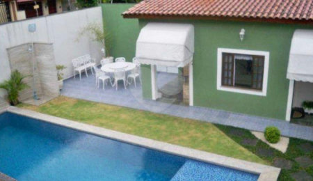 Sobrado à venda com 4 quartos, sendo 3 suítes,  em Tremembé, São Paulo, SP