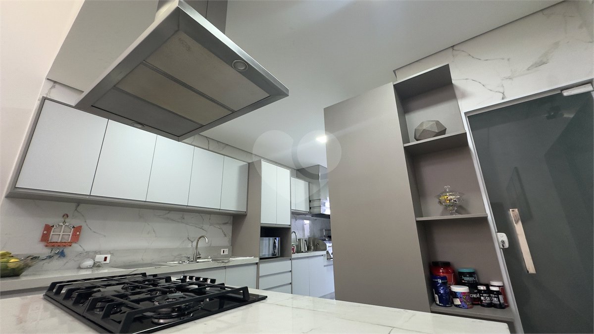 Casa à venda com 3 quartos, sendo 1 suíte, no condomínio Jardim Residencial Dona Maria José, Indaiatuba - SP
