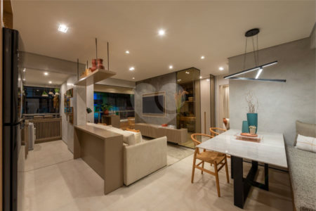 Apartamento à venda com 2 quartos em Santo Amaro, São Paulo, SP