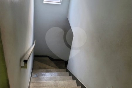 Sobrado à venda com 3 quartos em Vila Marari, São Paulo, SP