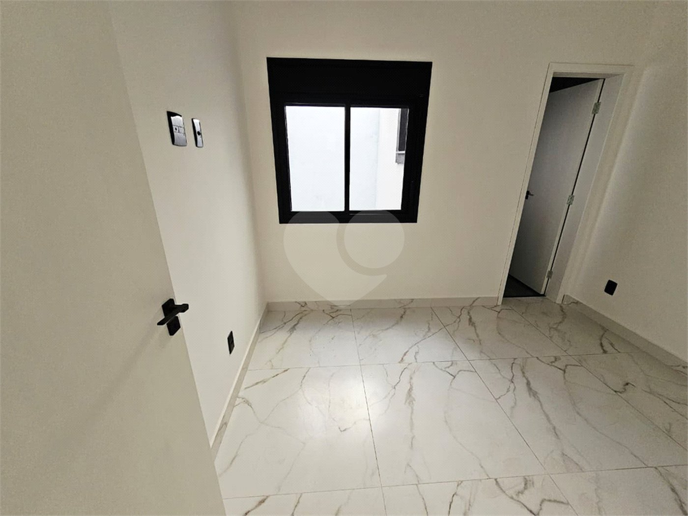 Sobrado à venda com 3 quartos, sendo 2 suítes, em Vila Guilherme, São Paulo, SP